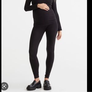 HM Mamma black seamless maternity leggings high waisted stretchy size medium